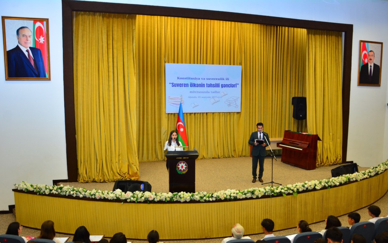 Seymur Orucov ali məkətəbə qəbul olan gənclərlə görüşdü - FOTOLAR